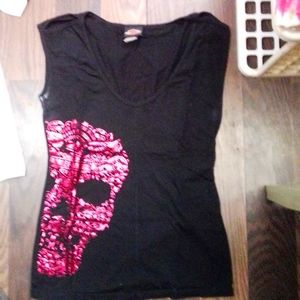 Harley-Davidson shirt